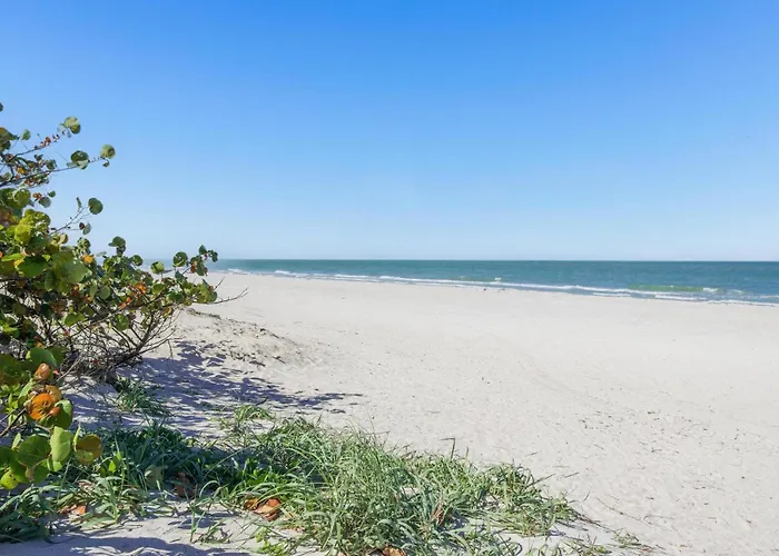 Spanish 54 - Indian Rocks Across The Street To Access, Newly Remodeled & Walkable To Restaurants! Apartment Clearwater Beach